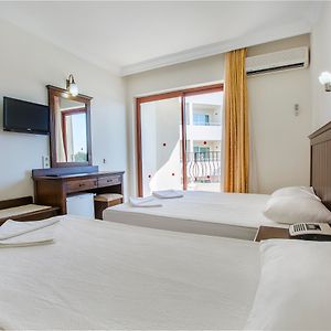 Standard Zimmer mit Kingsize-Bett